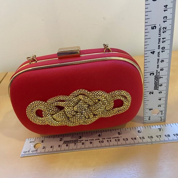Vintage Sondra Roberts Red Clutch Purse evening With Gold Chain & Embellishment - Picture 8 of 12